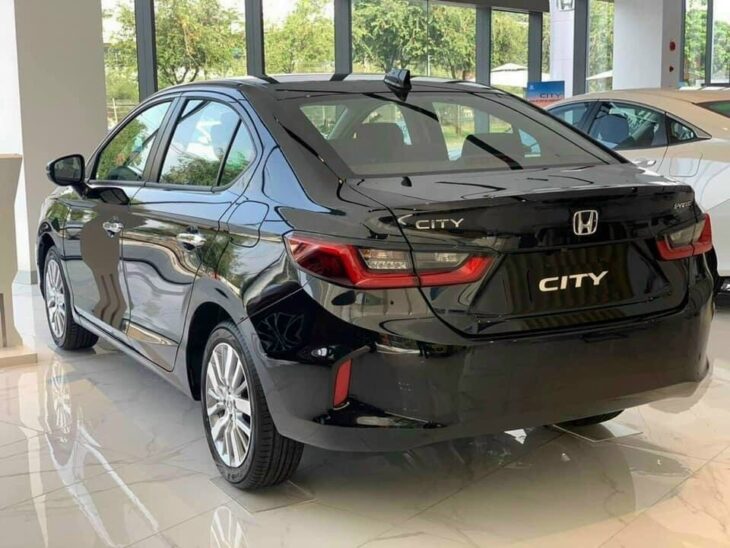 Honda City L màu đen cần bán