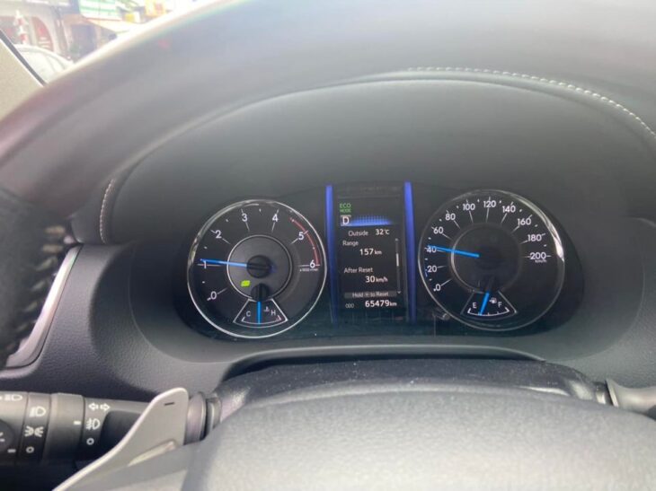 FORTUNER 2.4 dầu AT(hàng hiếm)