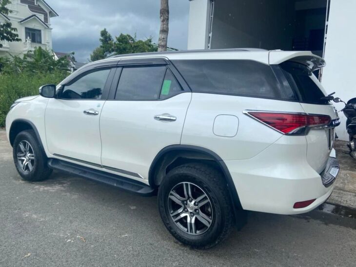 FORTUNER 2.4 dầu AT(hàng hiếm)