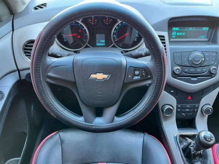 Chevrolet Cruze LT 2016 (Số sàn)