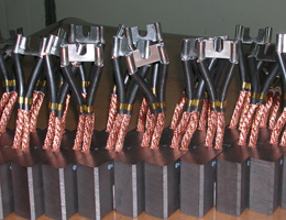 CHỔI THAN CÔNG NGHIỆP CHO CÁC NHÀ MÁY THÉP CHỔI THAN CÔNG NGHIỆP CHO CÁC NHÀ MÁY THÉP