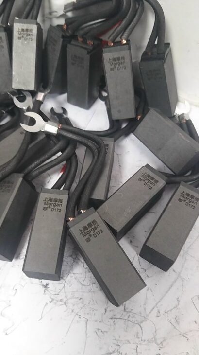 CHỔI THAN CÔNG NGHIỆP CHO CÁC NHÀ MÁY THÉP CHỔI THAN CÔNG NGHIỆP CHO CÁC NHÀ MÁY THÉP