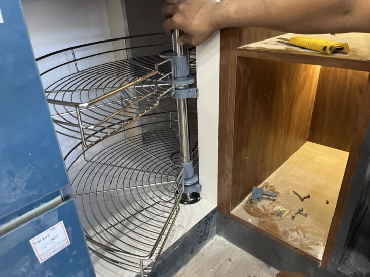 Mâm xoay góc 180 độ cao cấp, hiện đại TaKing