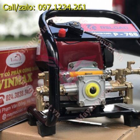 Máy phun thuốc xách tay 4 thì Reload P768 giá rẻ Máy phun thuốc xách tay 4 thì Reload P768 giá rẻ