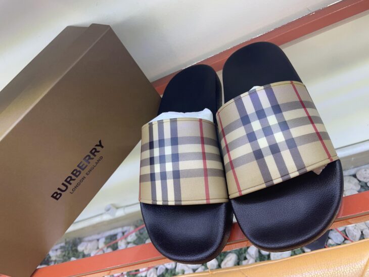 DÉP BURBERRY HÀNG CHÍNH HÃNG XÁCH TAY