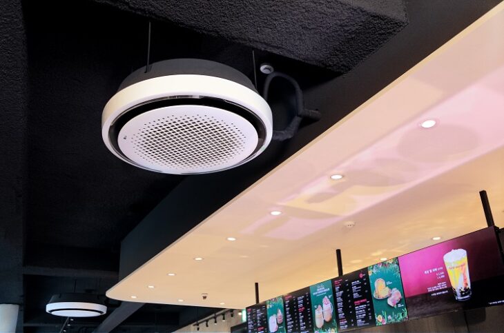 Giữa máy lạnh âm trần DAIKIN và âm trần LG nên lắp loại nào