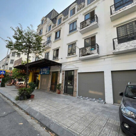 Bán liền kề lacasta văn phú 75m2 5 tầng, mặt tiền 5.5m, hơn 17 tỷ Bán liền kề lacasta văn phú 75m2 5 tầng, mặt tiền 5.5m, hơn 17 tỷ