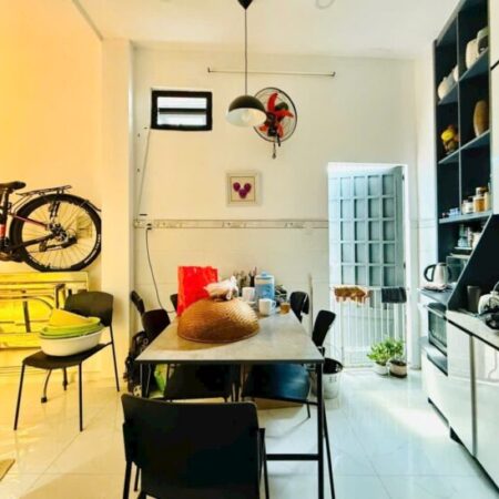 Bán nhà Nguễn Kim Quận 10, HXH 52m2 3T 3PN chỉ 7.5 tỷ. Bán nhà Nguễn Kim Quận 10, HXH 52m2 3T 3PN chỉ 7.5 tỷ.