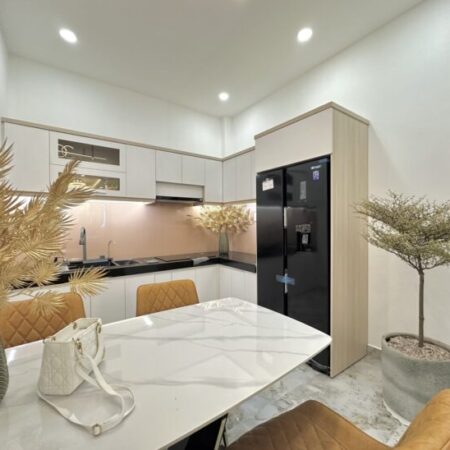 Bán nhà Đường Cách Mạng Tháng 8 Quận 10,Lô Góc HXH 5PN chỉ 6.9 tỷ Bán nhà Đường Cách Mạng Tháng 8 Quận 10,Lô Góc HXH 5PN chỉ 6.9 tỷ