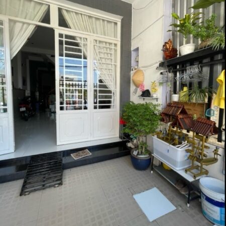 Nhà sổ hồng riêng,1886 Huỳnh Tấn Phát, 4.2×17, 2 tầng, chỉ 4.5 tỉ