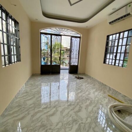 ????73M2, P9, GÒ VẤP, PHẠM VĂN CHIÊU, NỞ HẬU,GẦN HẺM XE TẢI, GIÁ NHỈNH 4 TỶ