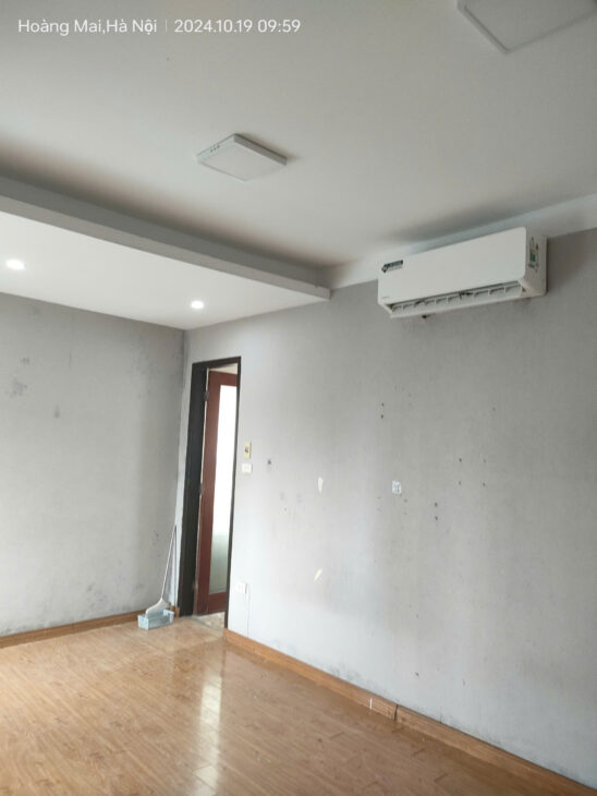 Cho thuê nhà lâu dài phố Trương Định- Hoàng Mai. Có thang máy, ô tô đỗ cửa, tổng diện tích mặt bằng