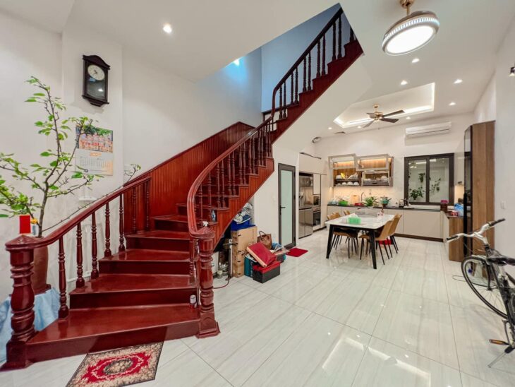 BÁN NHÀ NHÂN HÒA, THANH XUÂN – SÁT PHỐ GẦN OTO TRÁNH – 50M, 5 TẦNG – NHỈNH 10 TỶ