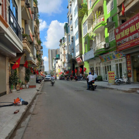 BÁN NHÀ NGUYỄN XIỂN, THANH XUÂN – PHÂN LÔ VỈA HÈ KINH DOANH – 50M 5 TẦNG – NHỈNH 17 TỶ BÁN NHÀ NGUYỄN XIỂN, THANH XUÂN – PHÂN LÔ VỈA HÈ KINH DOANH – 50M 5 TẦNG – NHỈNH 17 TỶ