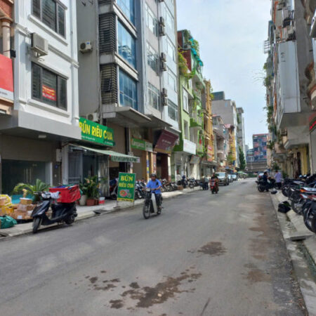 BÁN NHÀ NGUYỄN XIỂN THANH XUÂN, OTO TRÁNH, VỈA HÈ KINH DOANH ĐỈNH, 50M2 5TẦNG, 21.XTỶ BÁN NHÀ NGUYỄN XIỂN THANH XUÂN, OTO TRÁNH, VỈA HÈ KINH DOANH ĐỈNH, 50M2 5TẦNG, 21.XTỶ