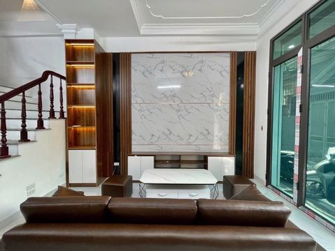 Bán Nhà Đẹp Ngô Quyền–Hà Đông ????7,99 tỷ ÔTÔ vào tận nhà dt42m mt 4m
