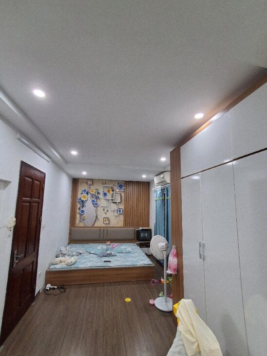 Siêu HOT! Nhà Kim Giang 45m*5 tầng, MT 5m, Lô góc 2 thoáng, 20m ra Phố