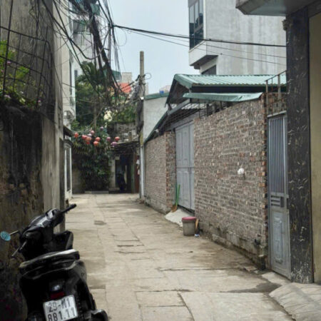 Bán nhà 5 tầng Tam Hiệp 35m2 mới xây, ngõ nông, xe 7 chỗ đỗ cách 16m, 99m ra bãi đỗ xe 24/7 giá cực