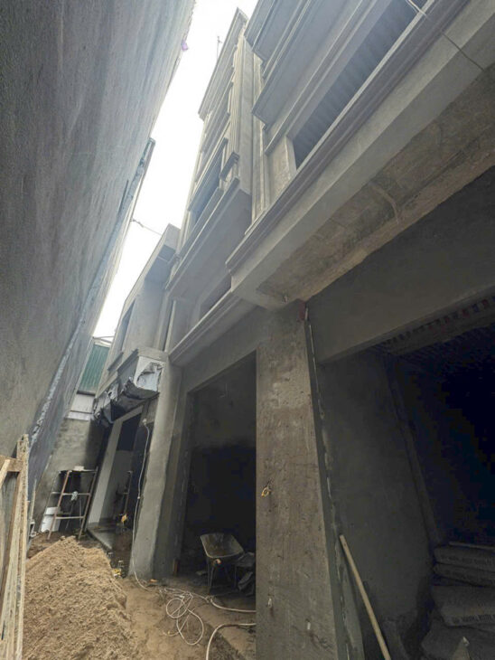 Bán nhà 5 tầng Tam Hiệp 35m2 mới xây, ngõ nông, xe 7 chỗ đỗ cách 16m, 99m ra bãi đỗ xe 24/7 giá cực