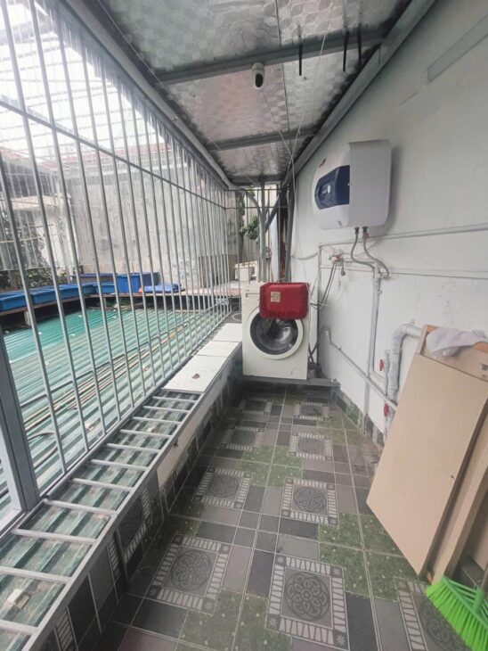 BÁN NHÀ 4T ĐƯỜNG LÁNG NGÕ THOÁNG, MẶT TIỀN RỘNG ,GẦN NGÃ TƯ SỞ 30,2/35M ,MT 6M ,NHỈNH 5 TỶ
