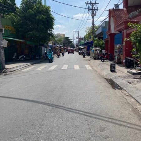 Mặt tiền ngay Bùi Minh Trực 10 x18 150m2 hiếm chỉ 11 tỷ 5