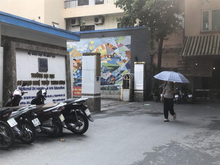 Bán nhà Văn Quán 10m đi xuống đường 2 xe con tránh, buôn bán tấp nập, 43m2, 7.8 tỷ