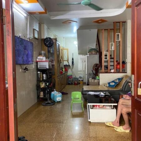 Nhỉnh 6 tỷ nhà Cầu Giấy, Trần Bình, 35m2, 5 tầng, lô góc