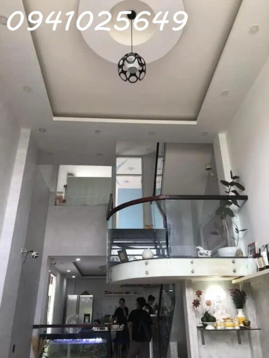 Bán nhà 4 tầng HXH góc 2 MT, đường số 11, Trường Thọ, Thủ Đức, 84m2, ngang 5.6 * 16m, giá nhỉnh 8