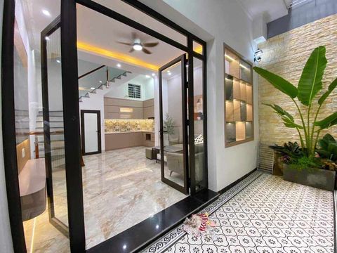 AN DƯƠNG – TÂY HỒ, ĐẸP MỚI LUNG LINH, FULL NỘI THẤT, KD: 42M, 4T, MT: 5M, NHỈNH 5 TỶ