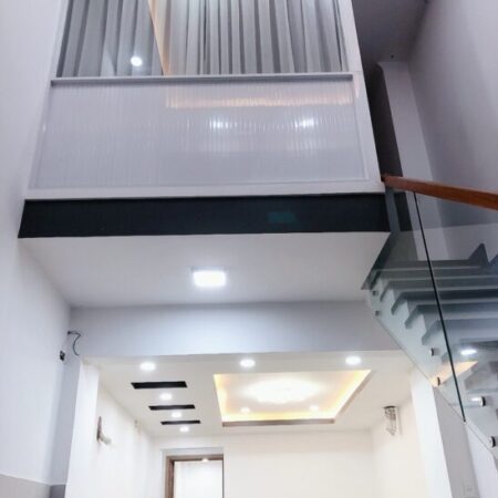 Ngay chợ hoa Hồ Thị Kỷ Quận 10, 3.5×13 sổ vuông, 5 tầng chỉ 10 tỷ.