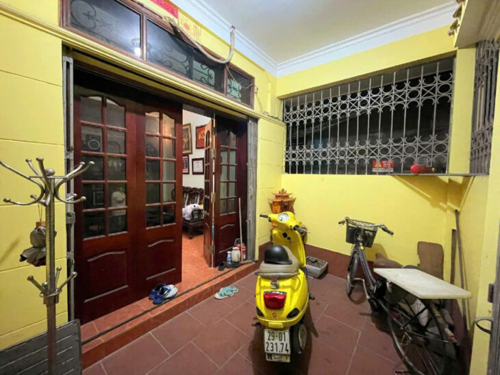 BÁN ĐẤT- TẶNG NHÀ 3 TẦNG, LÔ GÓC 3 THOÁNG, HÀNG XÓM ROYAL CITY GẦN 60M