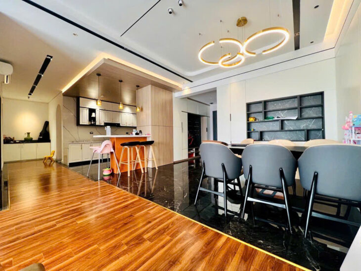 (Siêu Phẩm) Căn hộ 122m2 2PN có lot ô tô – Ban công Đông Nam – Tặng nội thất 1,5 tỷ – Tin Thật 100%