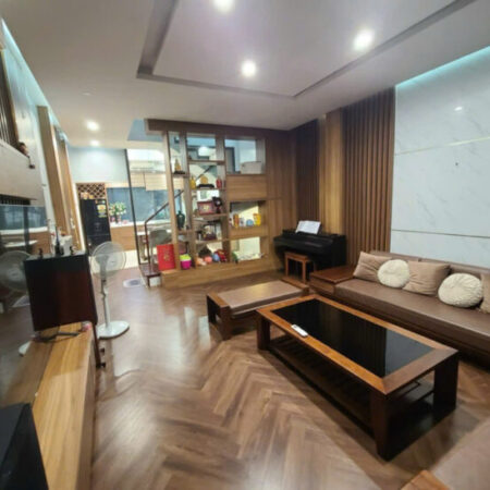 Ngõ phố Pháo Đài Láng, Đống Đa Diện tích: 52m² Giá bán: 18.9 tỷ