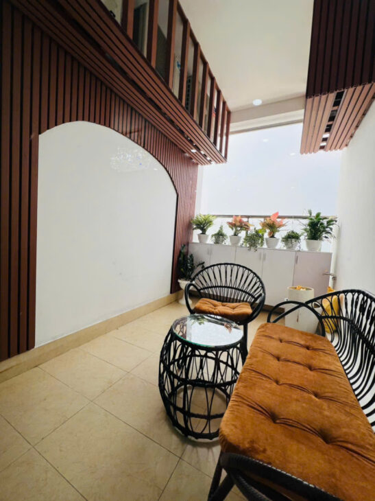 Cần bán căn góc tòa HPC 112m2 3 ngủ full nội thất đẹp giá 6,2 tỷ LH 0985409147