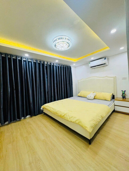 BÁN NHÀ 5 TẦNG NGÕ HUY VĂN – 3 NGỦ FULL NỘI THẤT – 3 BƯỚC RA PHỐ – HƠN 4 TỶ