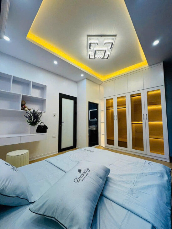 BÁN NHÀ 5 TẦNG NGÕ HUY VĂN – 3 NGỦ FULL NỘI THẤT – 3 BƯỚC RA PHỐ – HƠN 4 TỶ
