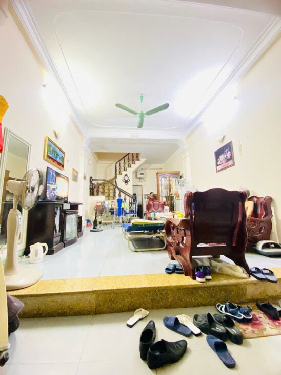 BÁN NHÀ CHỢ KHÂM THIÊN- ĐỐNG ĐA, SIÊU HIẾM CHỈ 138TR/M2, NHÀ ĐẸP, SỔ VUÔNG, DT 43.4M2, GIÁ 6 TỈ