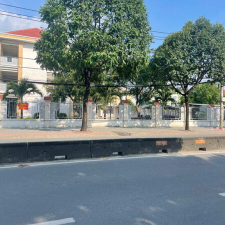 Bán tòa văn phòng 1 hầm 4 lầu tại Mặt Tiền Lê Thị Riêng, Giá: 16,5 tỷ Bán tòa văn phòng 1 hầm 4 lầu tại Mặt Tiền Lê Thị Riêng, Giá: 16,5 tỷ