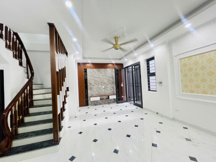 KIM CHUNG – HOÀI ĐỨC – NHÀ ĐẸP LÔ GÓC – OTO TRÁNH QUA NHÀ – KINH DOANH NHỎ – TIỀM NĂNG LỚN Liên
