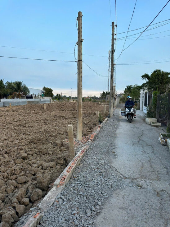 Còn 1 lô duy nhất ngang 5 dài 24 đường xe hơi vi vu Tại Bình TRinh Đông,Tân trụ, Long An