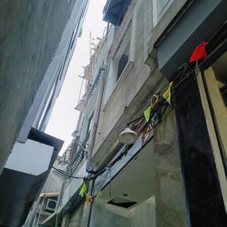 Bán nhà phố Nam Dư giá 4.95 tỷ, diện tích 35m2, 3 tầng, mặt tiền 3.5m