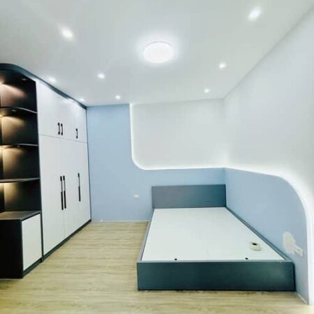 Nhà Đất Hiếm Tại Đống Đa: 29m², Mặt Tiền 5.2m, Giá Chỉ 5.5 Tỷ VNĐ