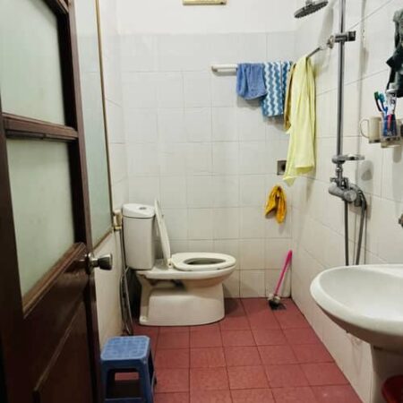 Nhà đẹp tại Bùi Xương Trạch, phân lô Bộ Công An, 46,8m², mặt tiền 4,5m, giá 11,6 tỷ, ô tô vào tận Nhà đẹp tại Bùi Xương Trạch, phân lô Bộ Công An, 46,8m², mặt tiền 4,5m, giá 11,6 tỷ, ô tô vào tận