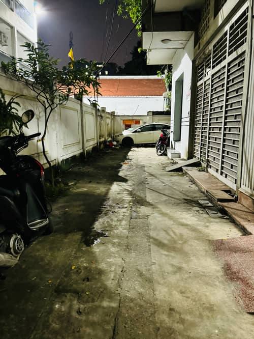 Bán nhà Bộ Công An Bùi Xương Trạch, diện tích 46,8m², mặt tiền 4,5m, giá 11,6 tỷ, ô tô vào tận nhà