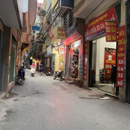 NHÀ PHỐ KHƯƠNG TRUNG – Ở LUÔN – NHÀ 4 TẦNG- 3,6M MẶT TIỀN -NỘI THẤT MỚI ĐẸP – GIÁ CHỈ NHỈNH 5T