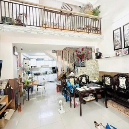 Nhà 4 tầng BTCT Ôtô đậu cách 10m Bùi Minh Trực P6Q8. Giá 4,28 tỷ TL