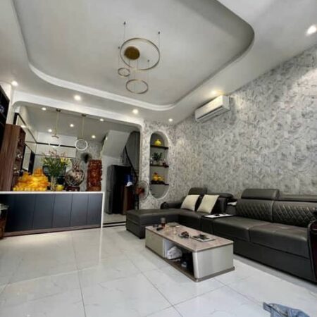 Trung Tâm Thanh Xuân – Nhà hấp dẫn Lô Góc – Ô Tô Đỗ Cửa – 20m Ra Phố – 4 Ngủ Đủ điều kiện , Bùi