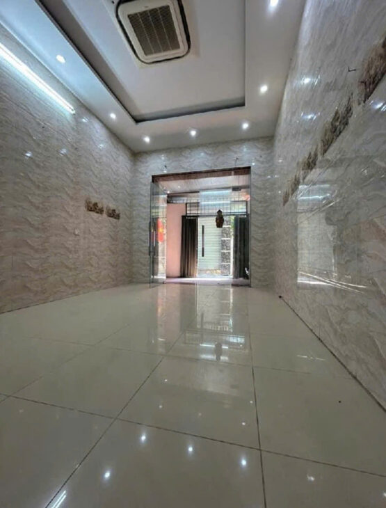 BÁN NHÀ RIÊNG TẠI ĐƯỜNG QUANG TRUNG