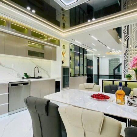 Bán nhà HXH Nguyễn Tri Phương Quận 10 47m2 4 tầng chỉ 7 tỷ. Bán nhà HXH Nguyễn Tri Phương Quận 10 47m2 4 tầng chỉ 7 tỷ.