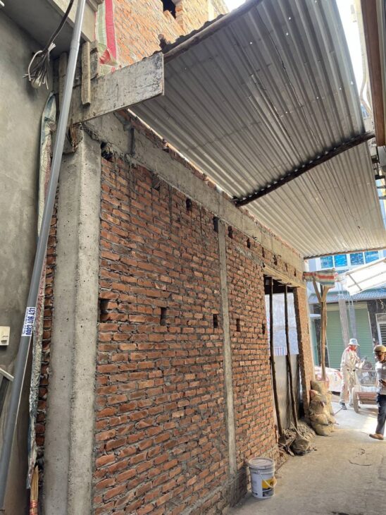 Bán nhà phố Nguyễn Trực giá 5.1 tỷ, diện tích 33m2, 4 tầng, mặt tiền 7.5m